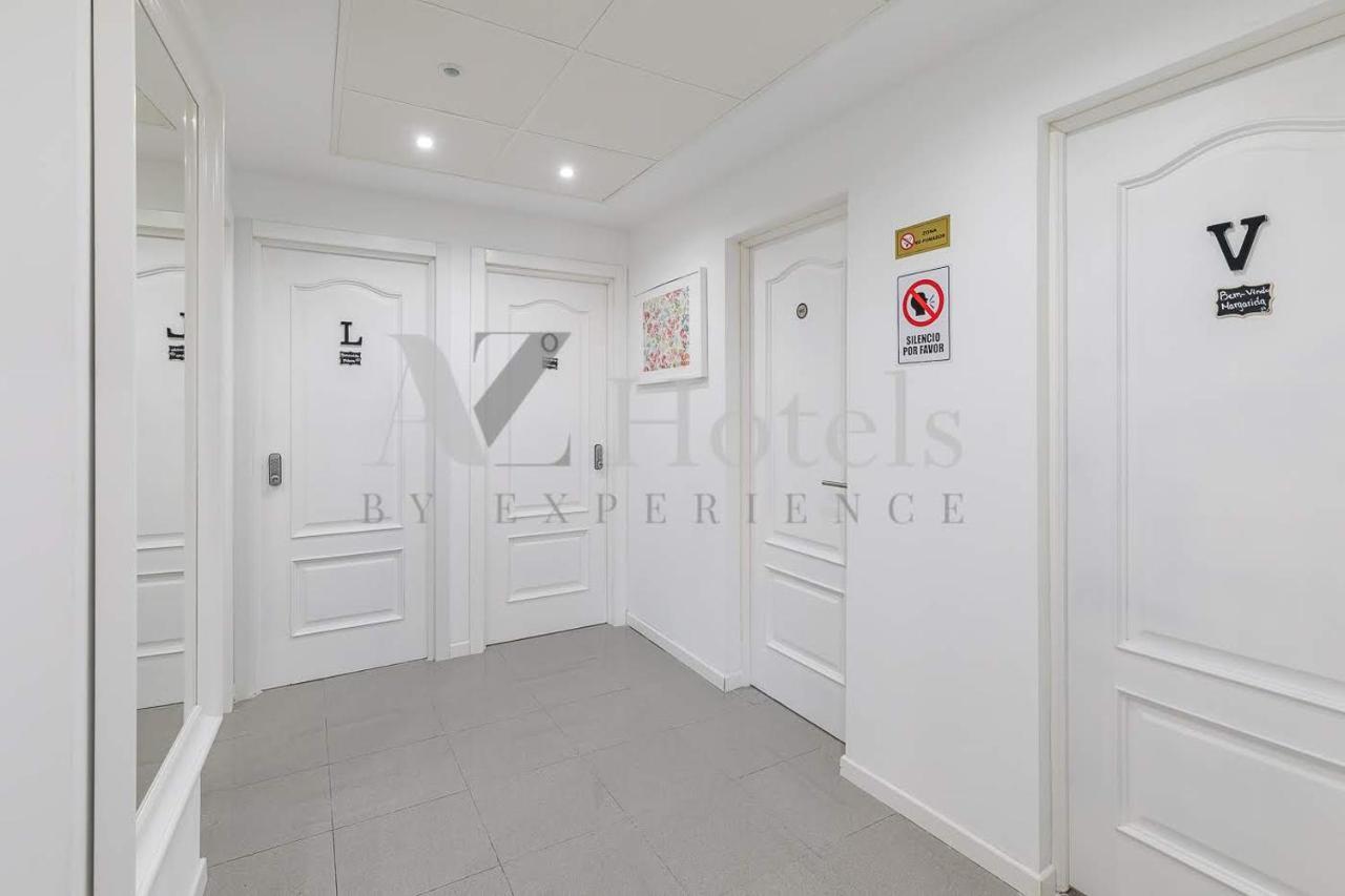Ayz Sierra De Meira - Auto Check-In Property (Adults Only) Madrid Bagian luar foto