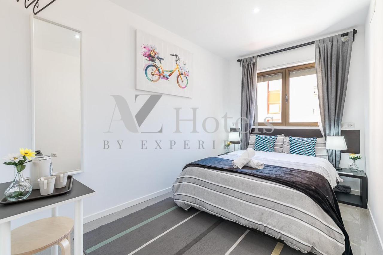 Ayz Sierra De Meira - Auto Check-In Property (Adults Only) Madrid Bagian luar foto